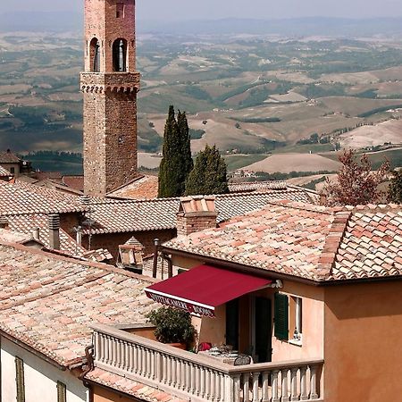 Il Barlanzone Affittacamere Montalcino Extérieur photo